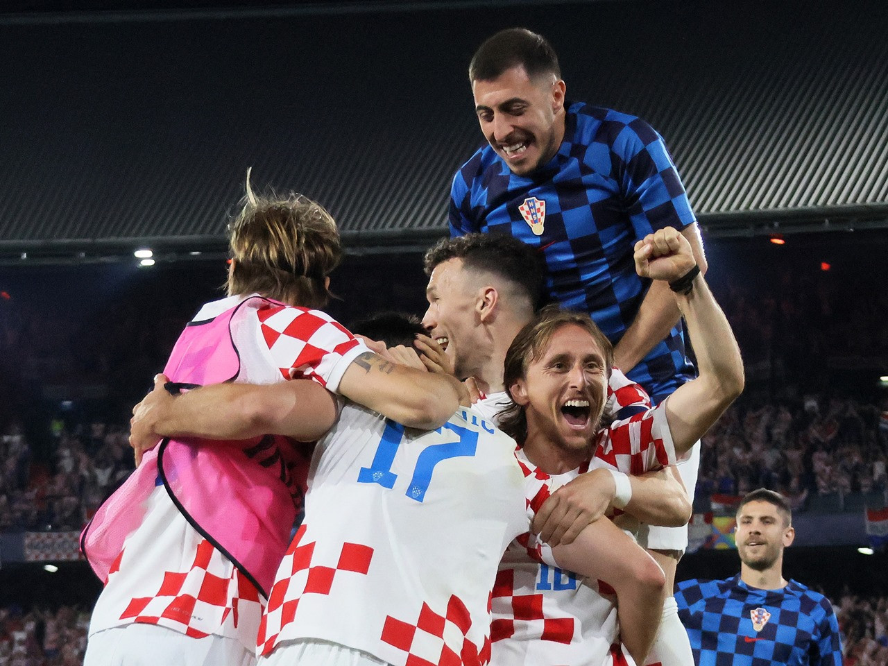 thang ha lan o hiep phu croatia gianh ve vao chung ket nations league 2022 23 hinh 3