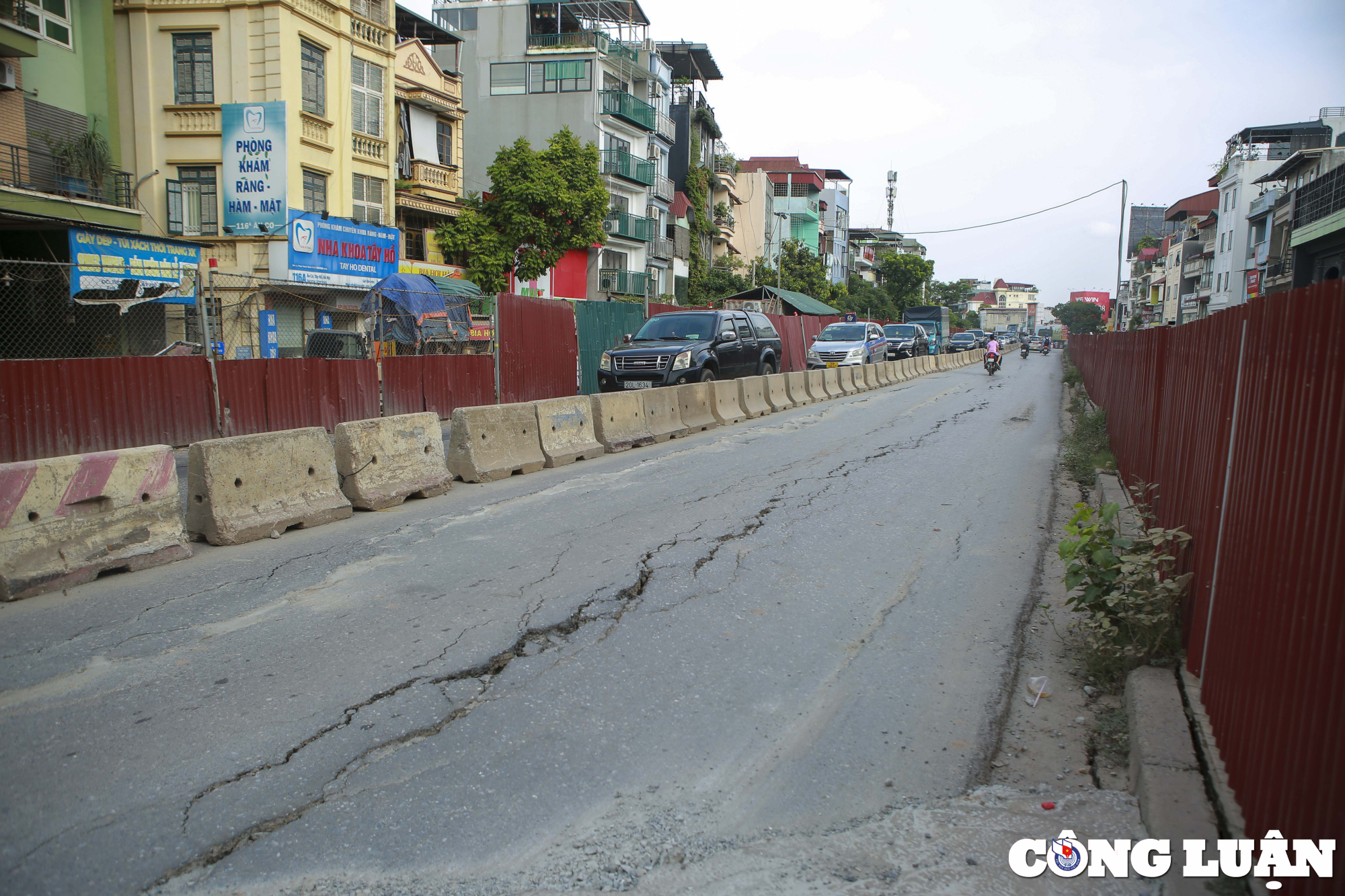 ha noi mat duong au co nut toac tiem an nguy co mat an toan giao thong hinh 5