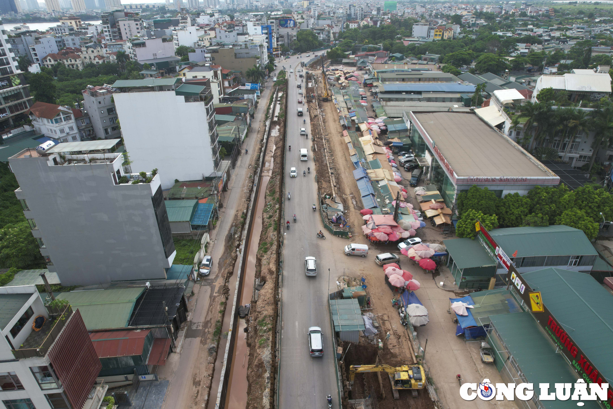 ha noi phuong an moi ve phan luong giao thong tren duong au co tu ngay 15 1 hinh 1