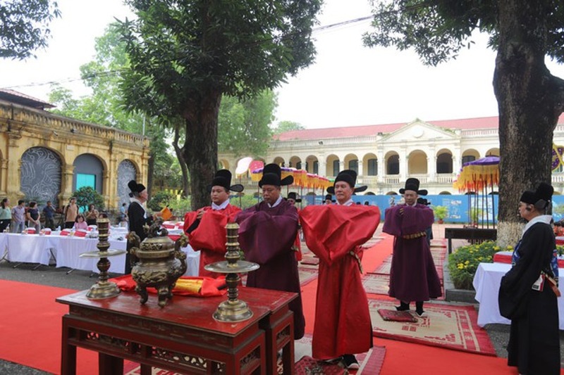 tai hien nghi le tet doan ngo xua tai hoang thanh thang long hinh 3