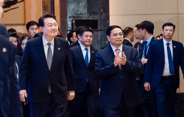 Thủ tướng Chính phủ Phạm Minh Chính cùng Tổng thống Hàn Quốc Yoon Suk Yeol dự Diễn đàn Doanh nghiệp Việt Nam - Hàn Quốc.