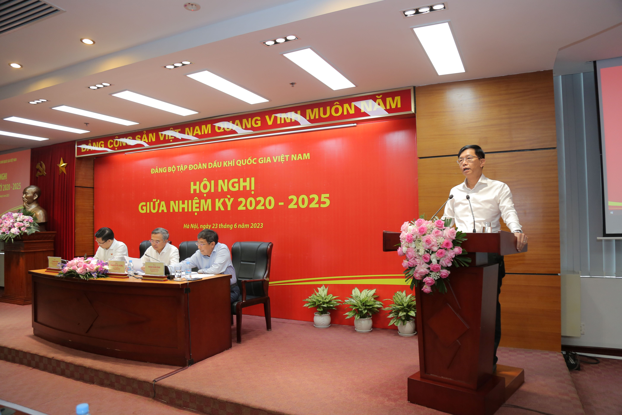 quyet tam thuc hien thang loi nhiem vu ca nhiem ky 2020  2025 hinh 2