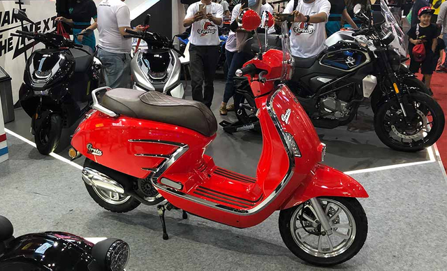 wmoto greta 150  xe tay ga thiet ke co dien giong vespa gia khoang 35 trieu dong hinh 2