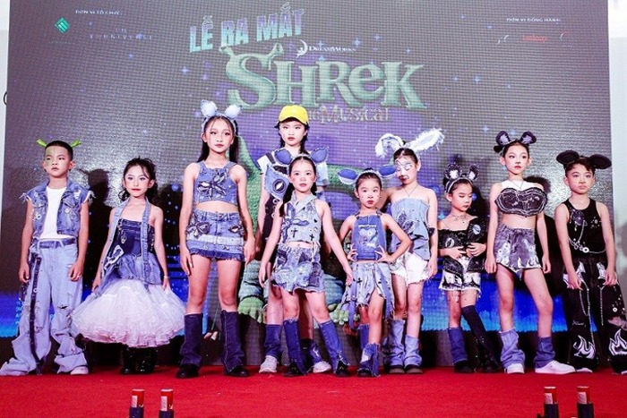 nhac kich shrek the musical se duoc trinh dien tai nha hat lon hinh 3