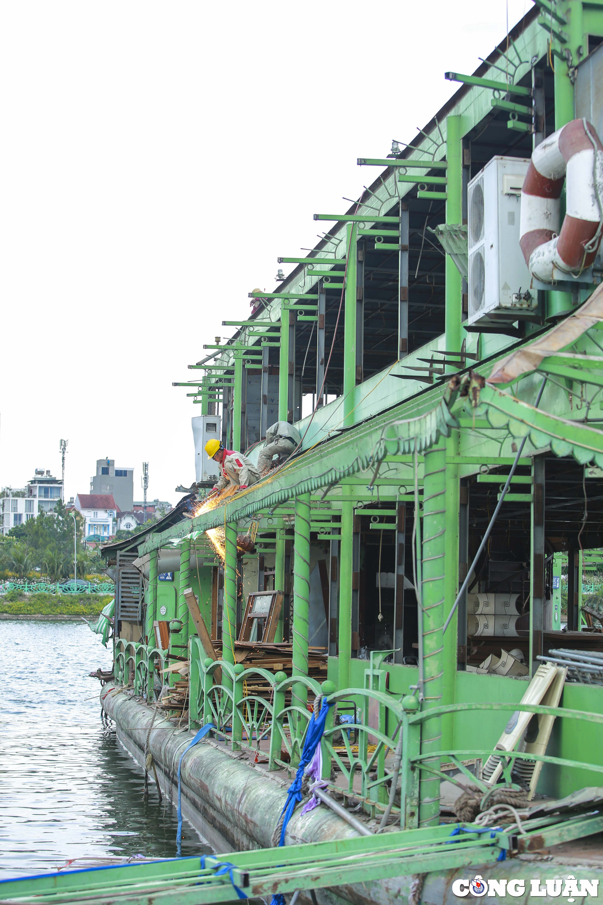 ha noi can canh thao do du thuyen cuoi cung tren ho tay hinh 3