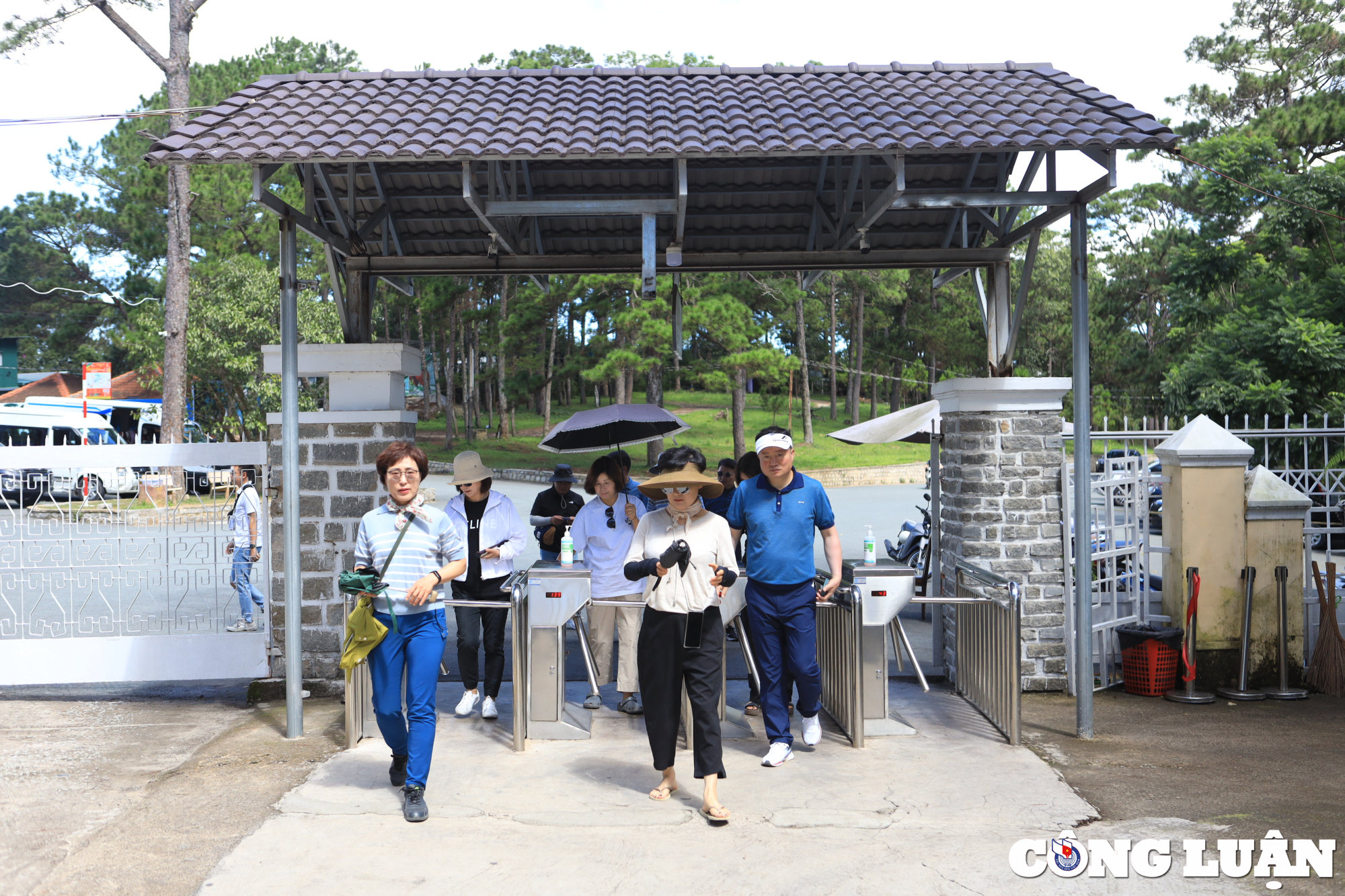 kham pha dinh iii xa hoa long lay cua vua bao dai tai da lat hinh 2