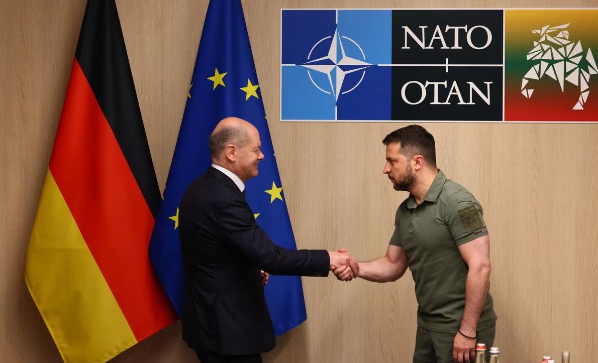 tong thong zelenskyy gap cac nha lanh dao nato sau khi bi tu choi gia nhap hinh 1