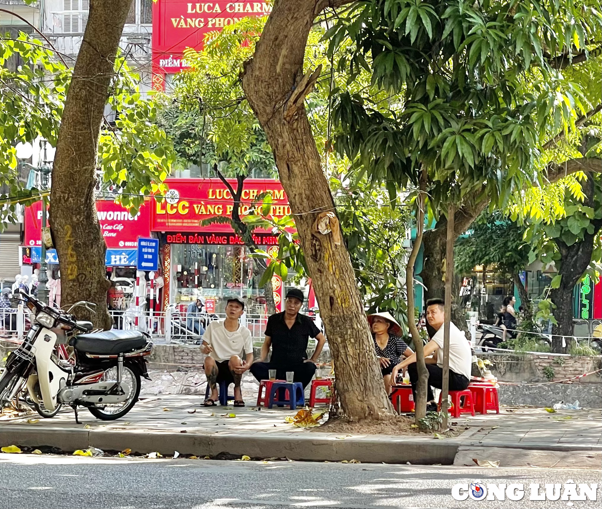 tra da via he  noi khoi nguon nhung cau chuyen doi day thu vi hinh 2