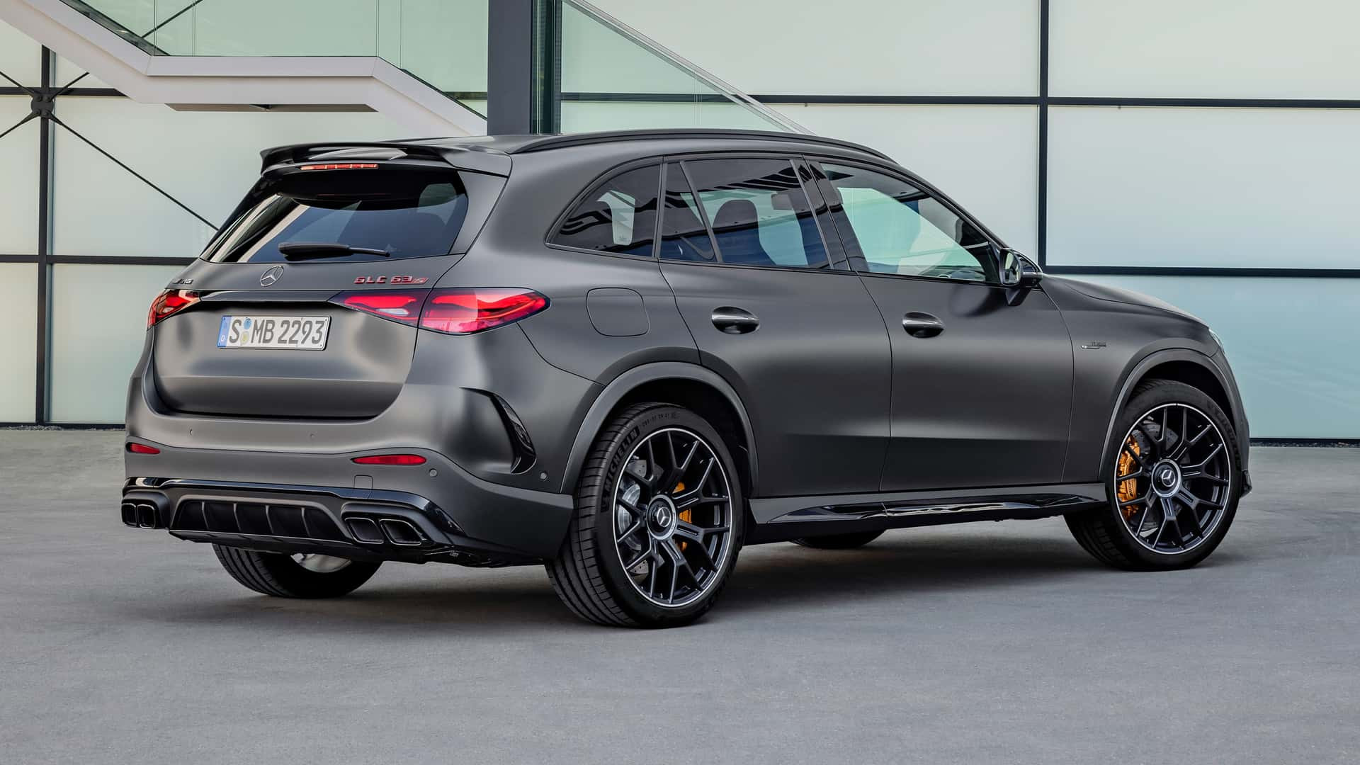 mercedes amg glc 2024 ra mat so huu suc manh nhu sieu xe hinh 4