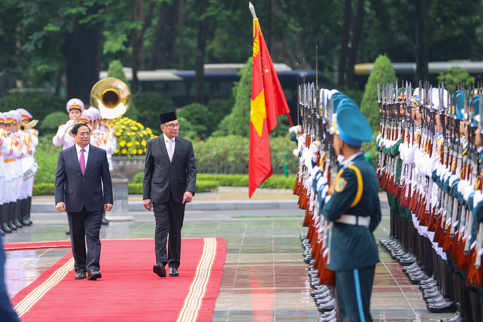 thu tuong pham minh chinh chu tri le don thu tuong malaysia tham chinh thuc viet nam hinh 1