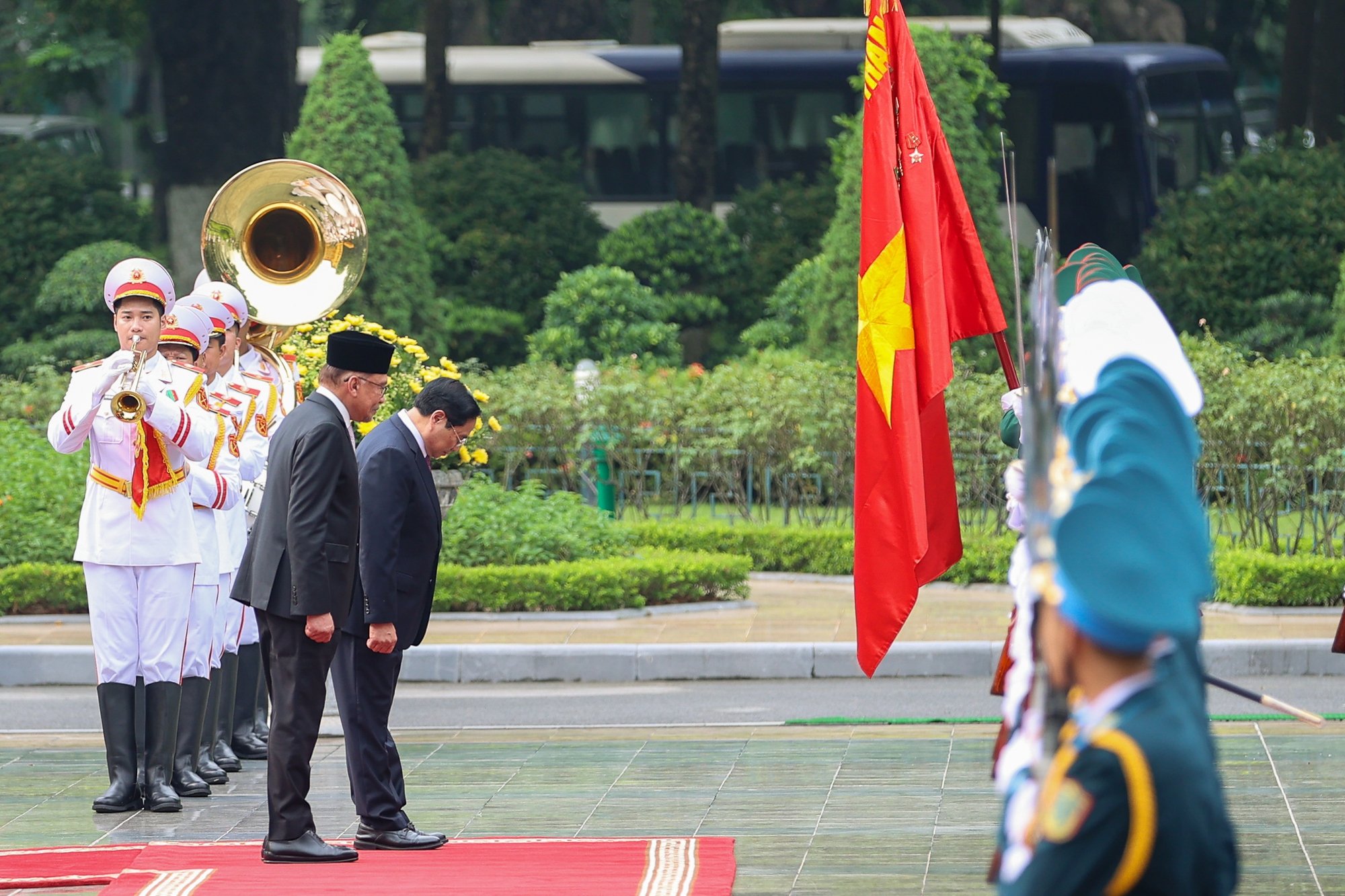 thu tuong pham minh chinh chu tri le don thu tuong malaysia tham chinh thuc viet nam hinh 2