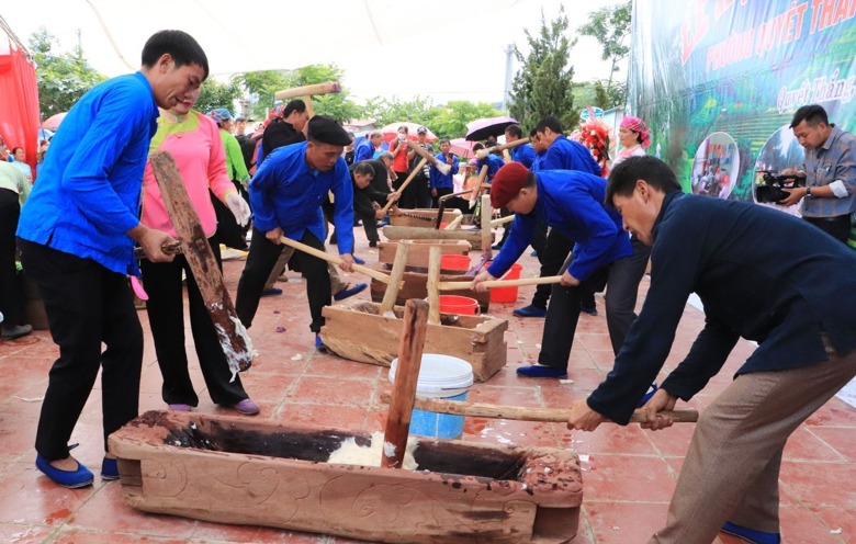 dong bao giay o lai chau vui hoi hau doong 2023 hinh 3