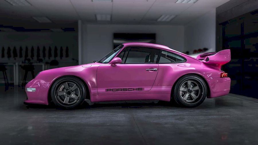 doc la porsche 911 doi 993 mau hong ban do gunther werks hinh 1