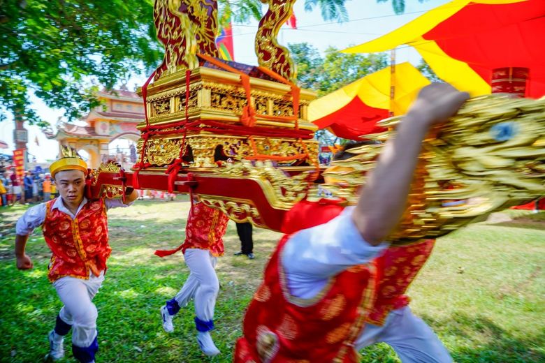 doc dao le hoi xa ma  ruoc kieu dinh hoang chau hinh 2