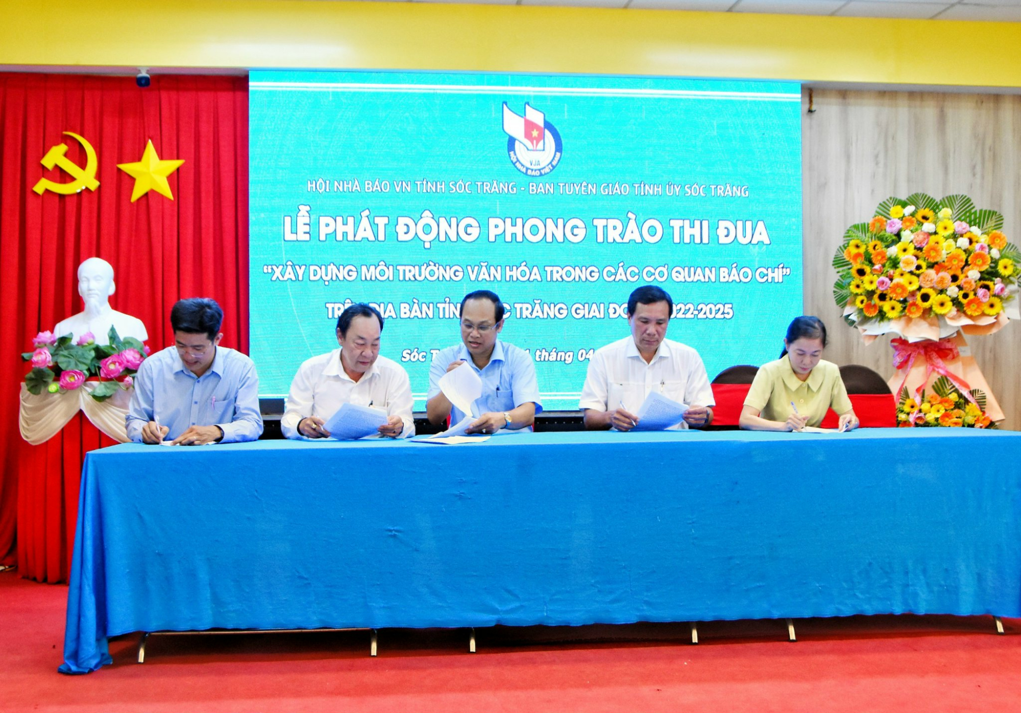 gop phan lan toa gia tri van hoa ngay tu co quan truyen thong dai chung hinh 2