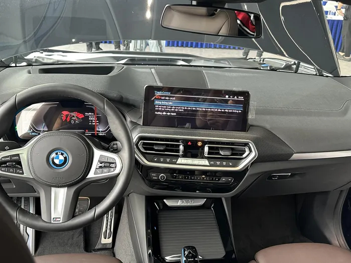 bo doi xe dien hang sang bmw ix3 va bmw i4 ve toi viet nam hinh 5