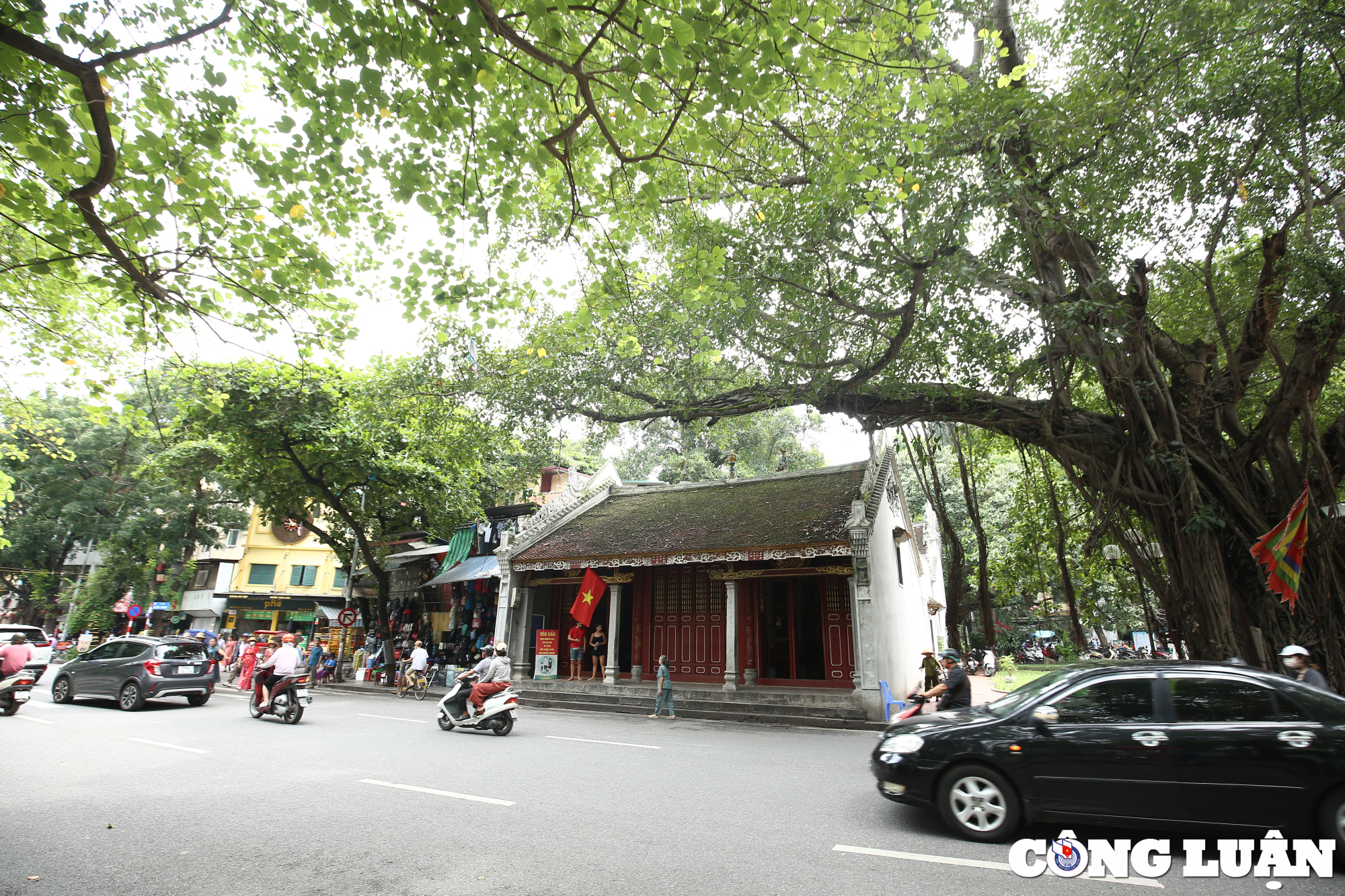 nhung cong trinh van hoa lich su noi tieng tai quan hoan kiem hinh 11