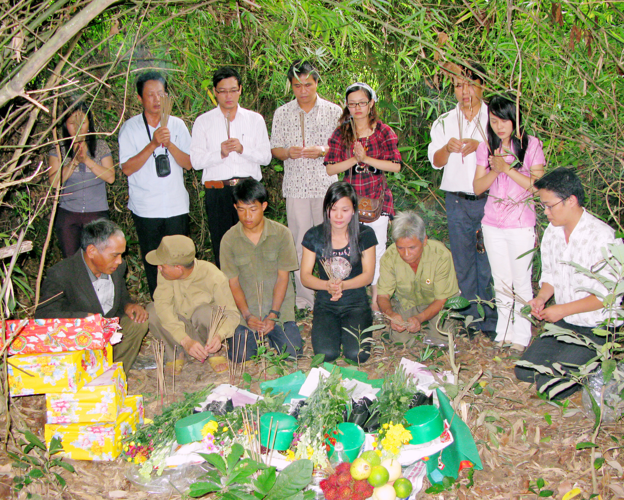 di tim noi vinh hang cua dung si pha bom vuong dinh nho hinh 3