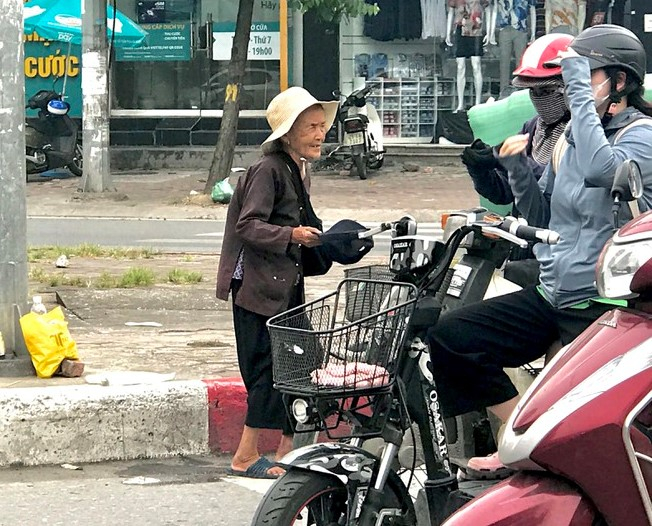 truy cuu trach nhiem hinh su doi tuong bao ke chan dat nguoi an xin de truc loi hinh 1