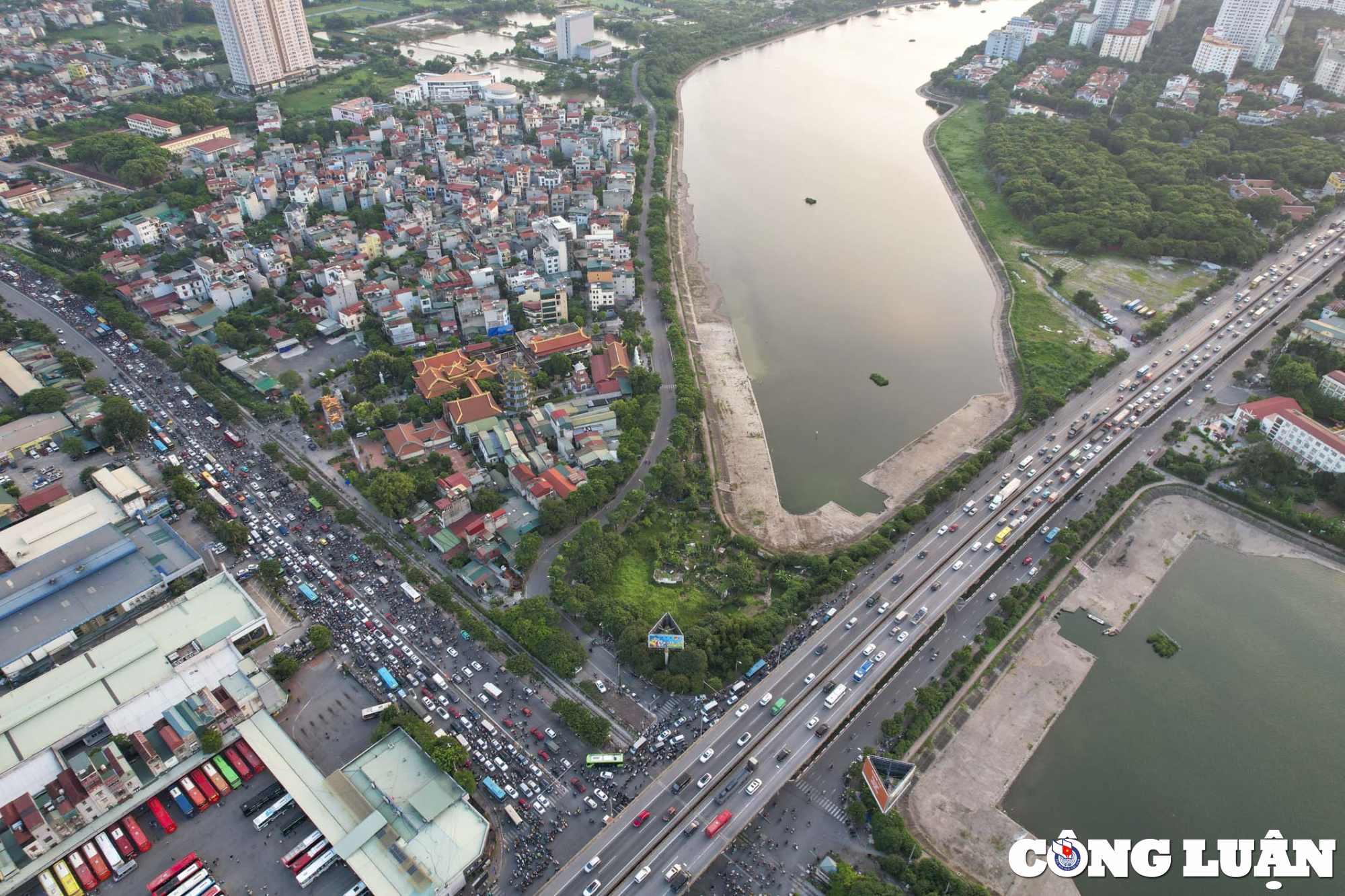 nguoi dan do ve que nghi le 2 9 cac tuyen duong cua ngo thu do un u hinh 5