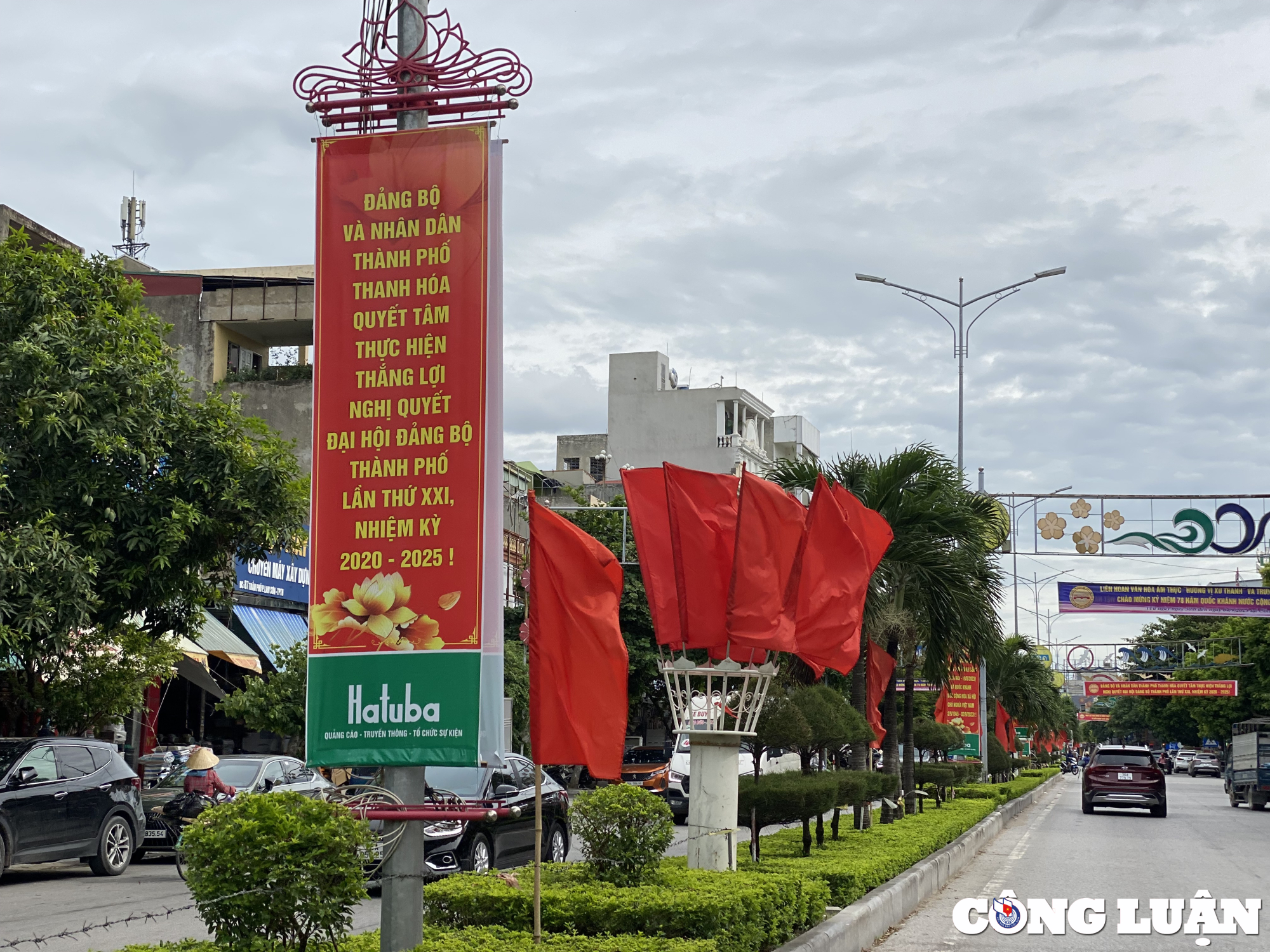 thanh hoa ruc ro co do sao vang chao mung tet doc lap hinh 2