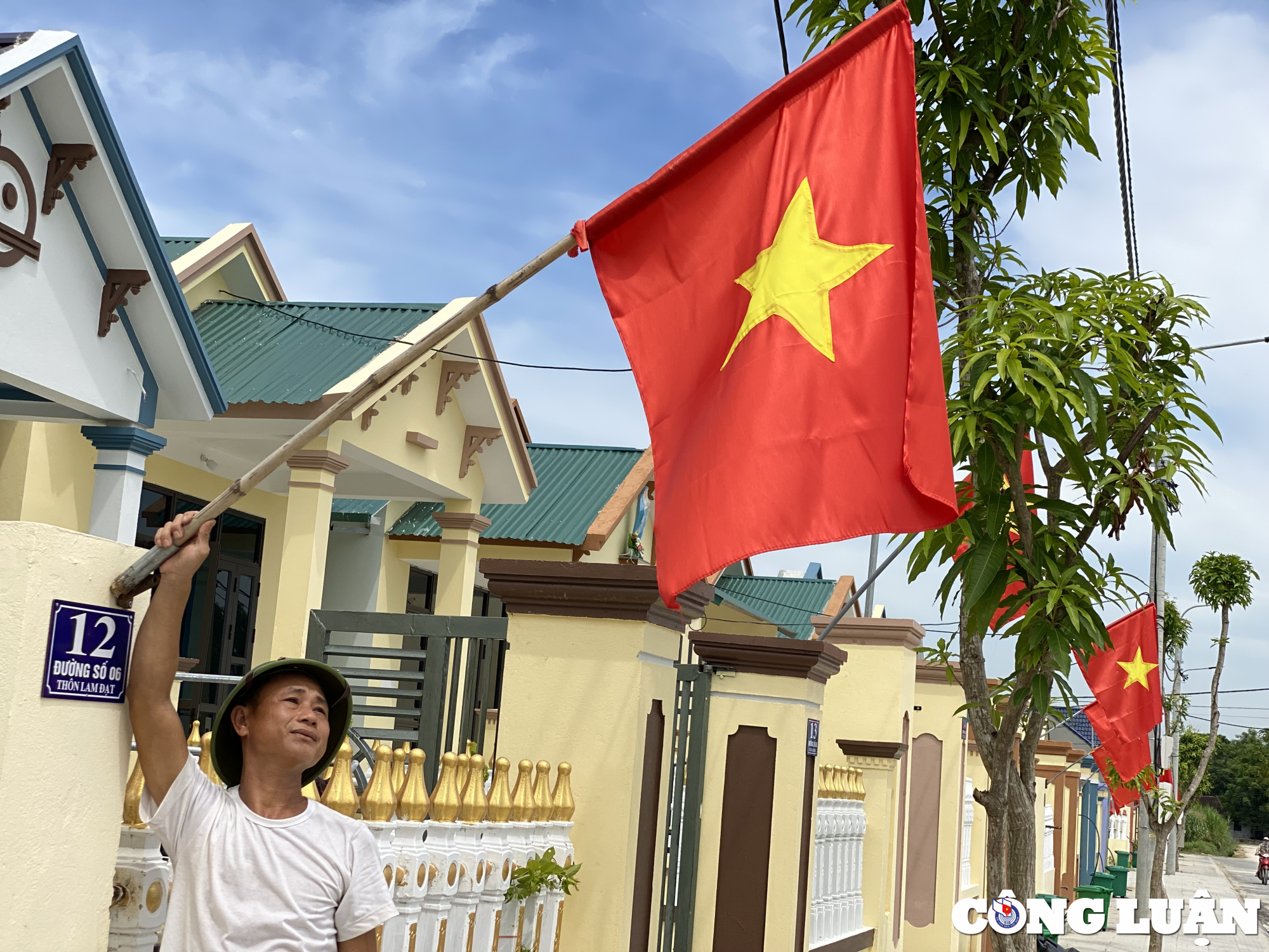 thanh hoa ruc ro co do sao vang chao mung tet doc lap hinh 4