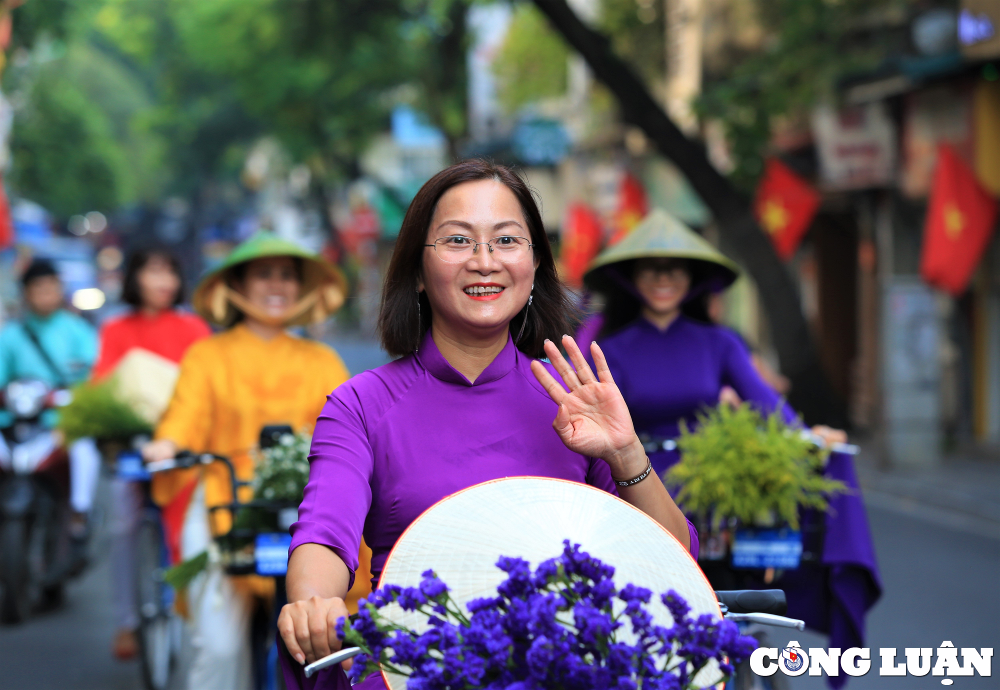 ao dai ket noi du lich va di san hinh 8