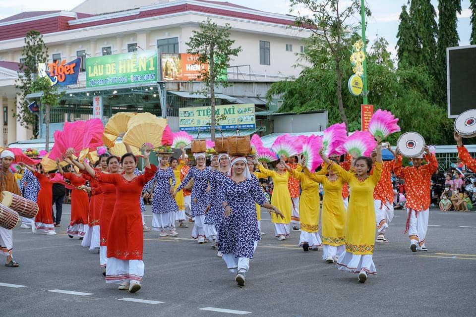 hang loat le hoi van hoa the thao dien ra tren ca nuoc dip nghi le 2 9 hinh 6