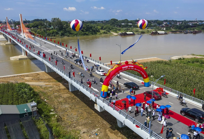 hieu qua toan dien va lau dai khi dau tu cho nganh giao thong van tai cua viet nam hinh 2