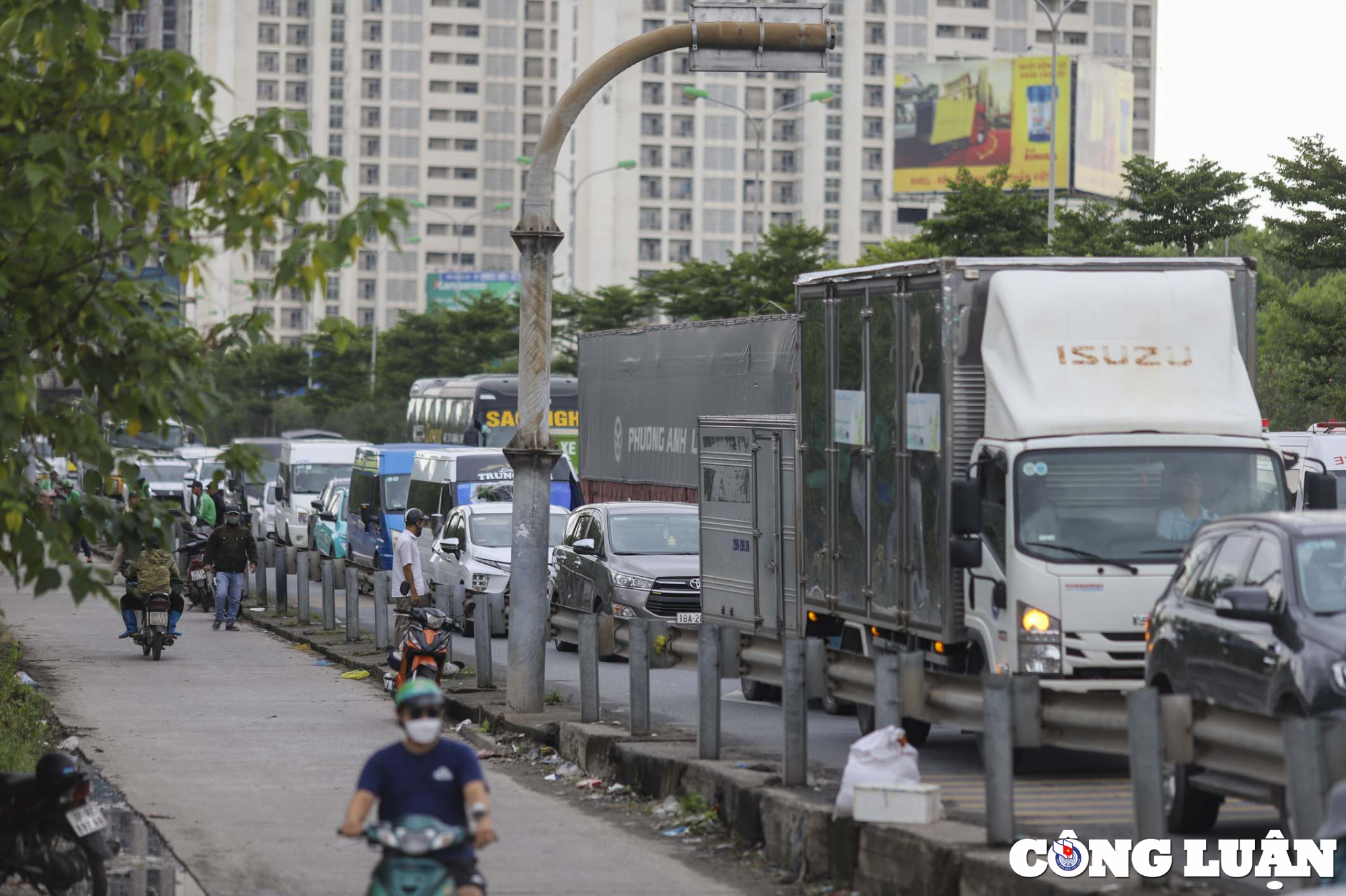 ngay cuoi cung ky nghi le 2 9 giao thong cua ngo ha noi un u nhe hinh 8