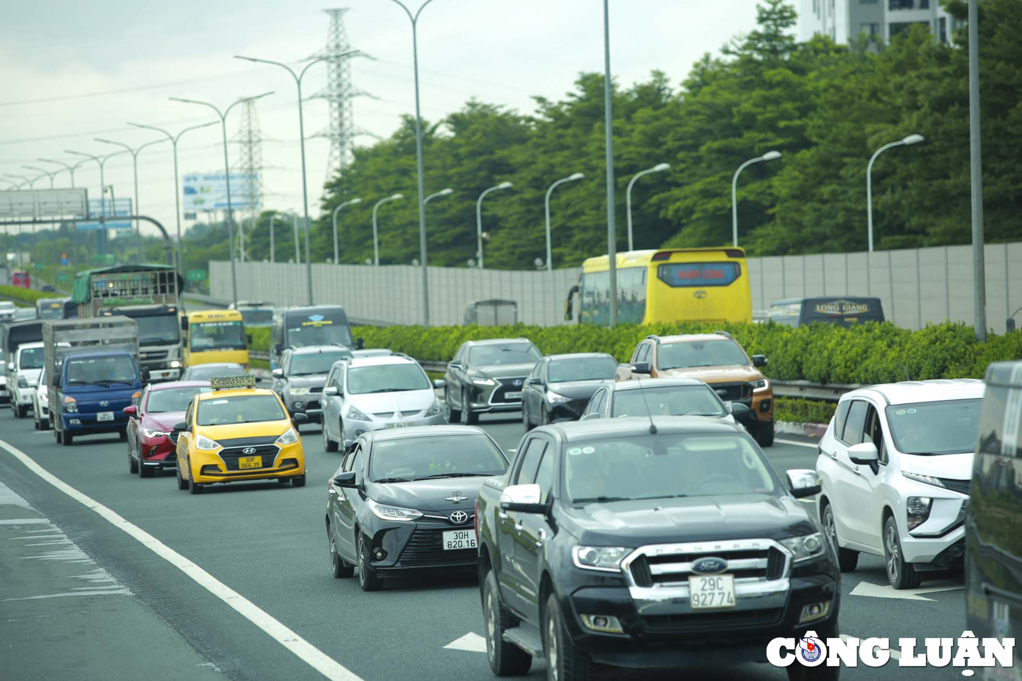 ngay cuoi cung ky nghi le 2 9 giao thong cua ngo ha noi un u nhe hinh 5