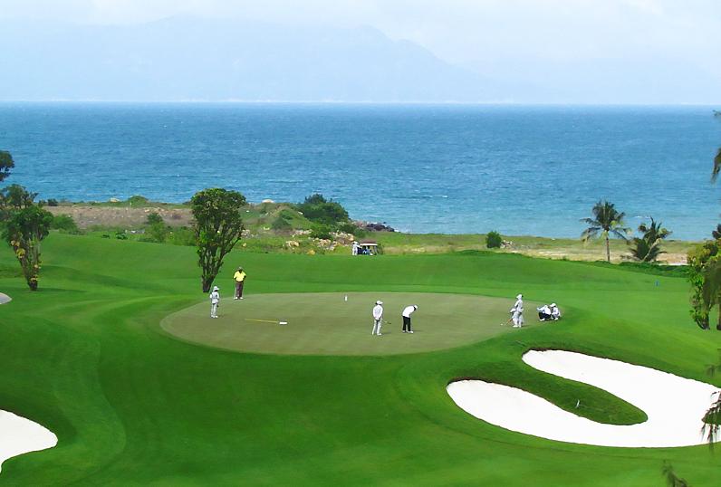 Du lịch golf Đà Nẵng hút khách quốc tế