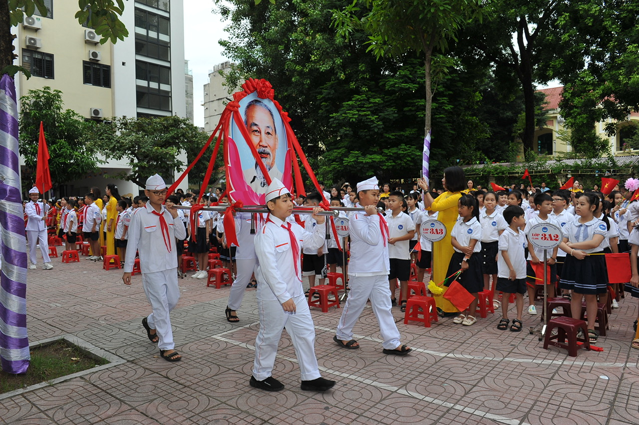 khai giang nam hoc 2023 2024 dau an tinh than doan ket chung tay vi hoc sinh hinh 1