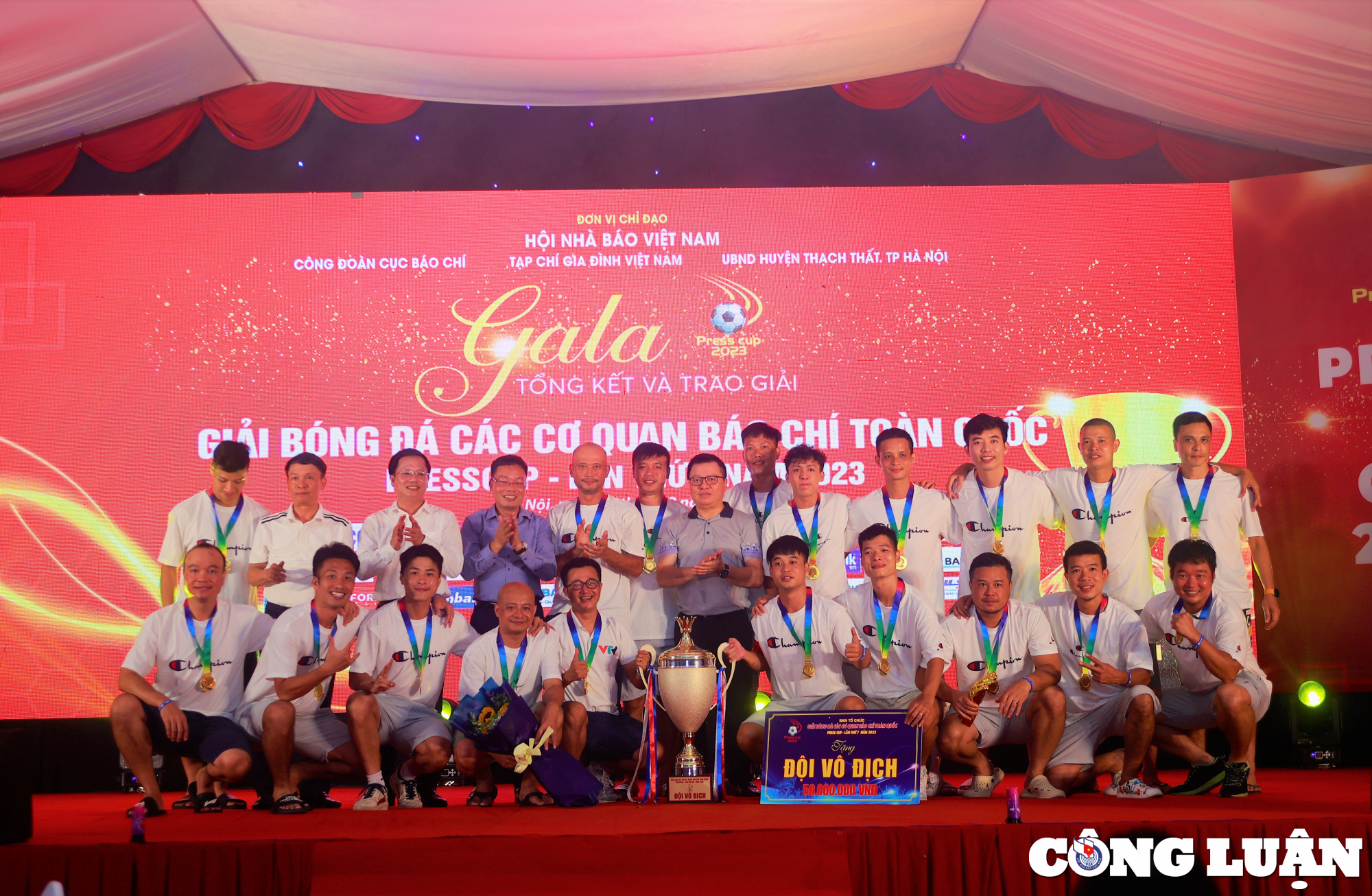 an tuong le trao giai bong da press cup lan thu 7 nam 2023 hinh 1