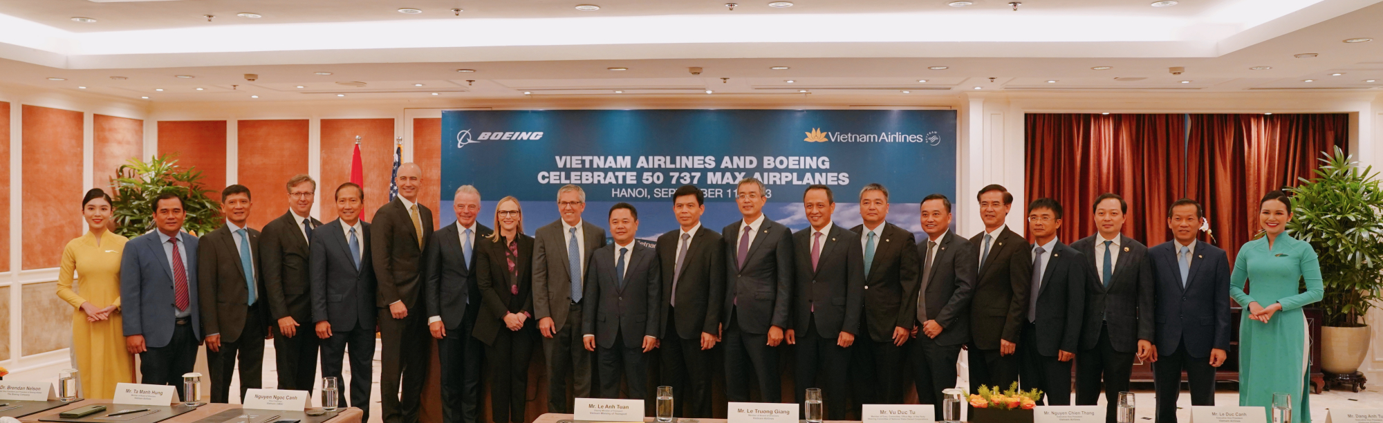 boeing ban 50 may bay 737 max cho vietnam airlines hinh 3