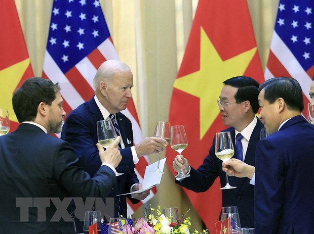 chu tich nuoc vo van thuong chu tri chieu dai tong thong joe biden hinh 1