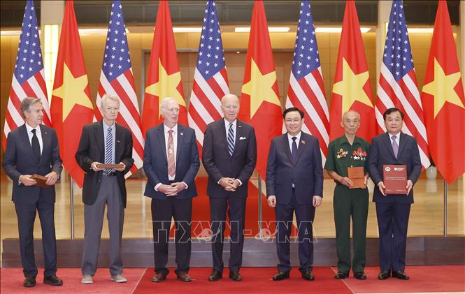 chu tich quoc hoi vuong dinh hue hoi kien tong thong hoa ky joe biden hinh 5