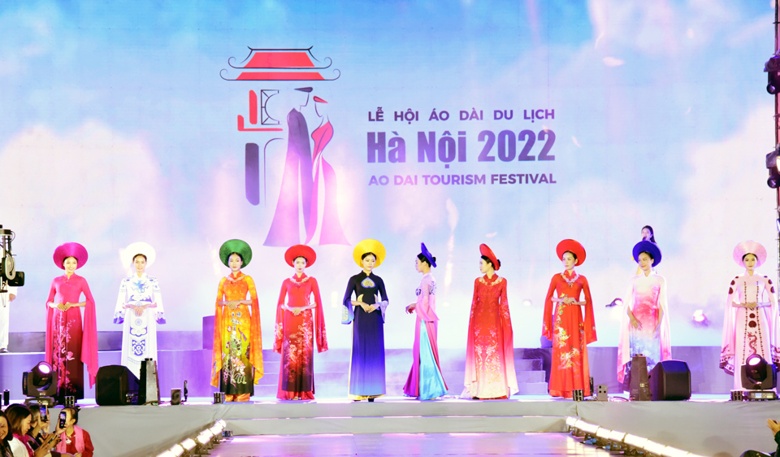 ha noi dua le hoi ao dai du lich thanh su kien thuong nien hinh 2