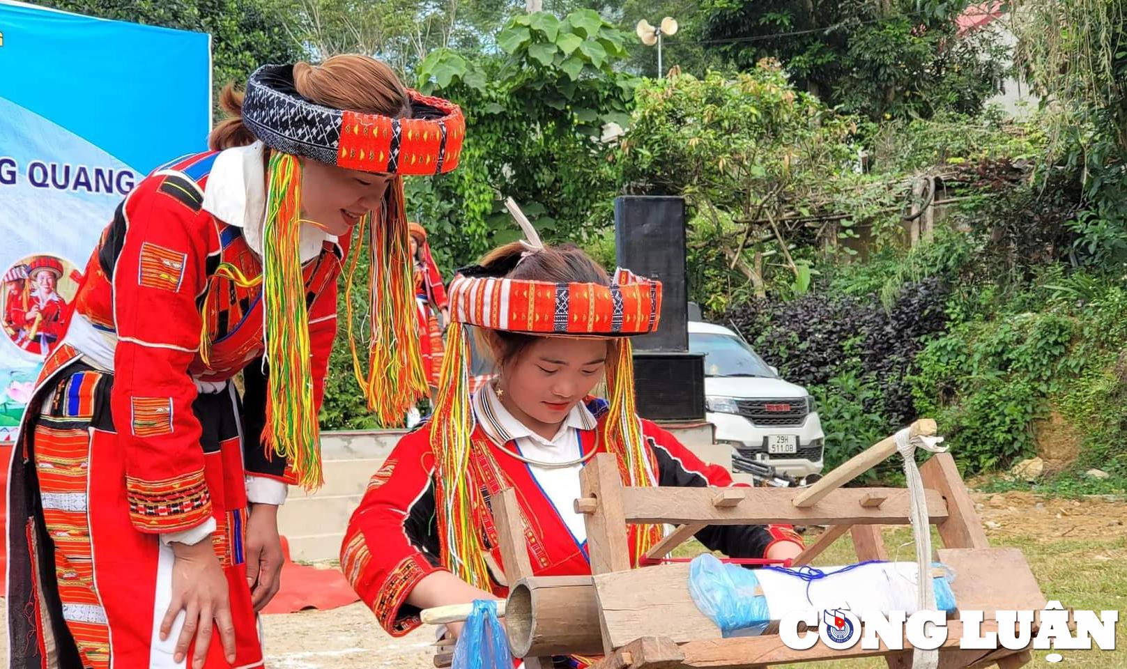 kham pha tinh hoa tho cam cua nguoi dan toc pa then  tuyen quang hinh 1