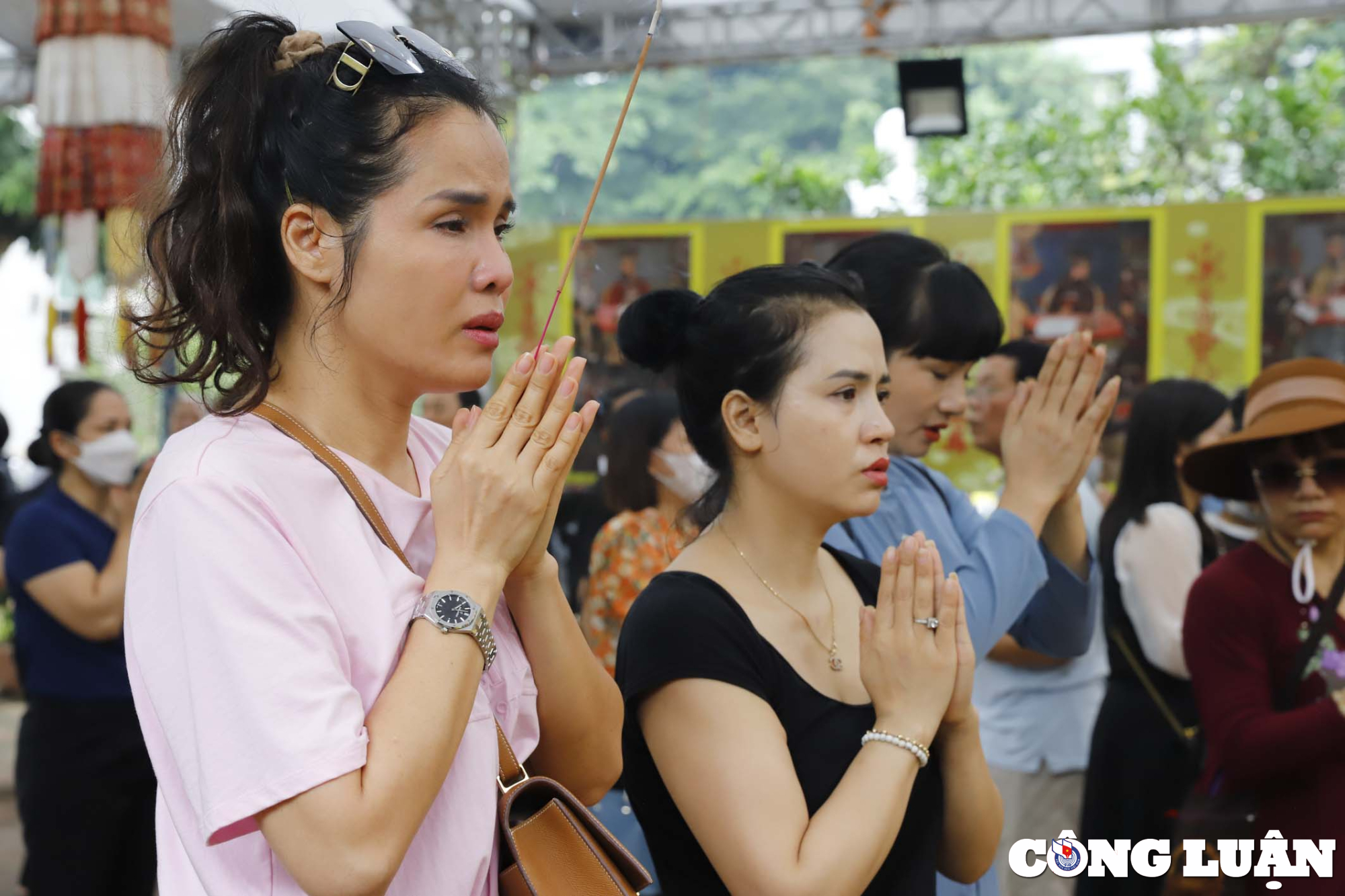 ha noi hang nghin nguoi thap huong cau sieu quyen gop ho tro nan nhan vu chay hinh 6