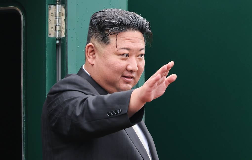 ong kim jong un ket thuc chuyen tham nga va len tau tro ve trieu tien hinh 1