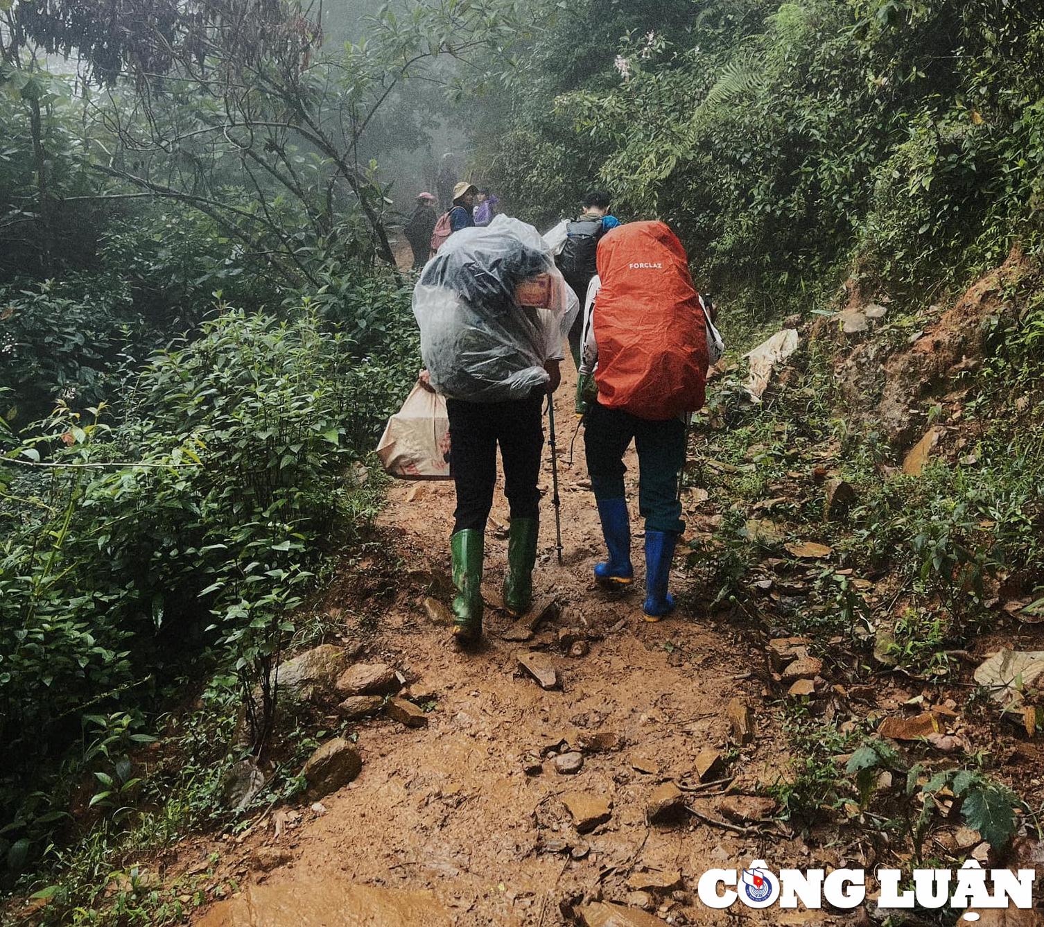 chinh phuc dai duong tren may ta chi nhu  noc nha yen bai hinh 2