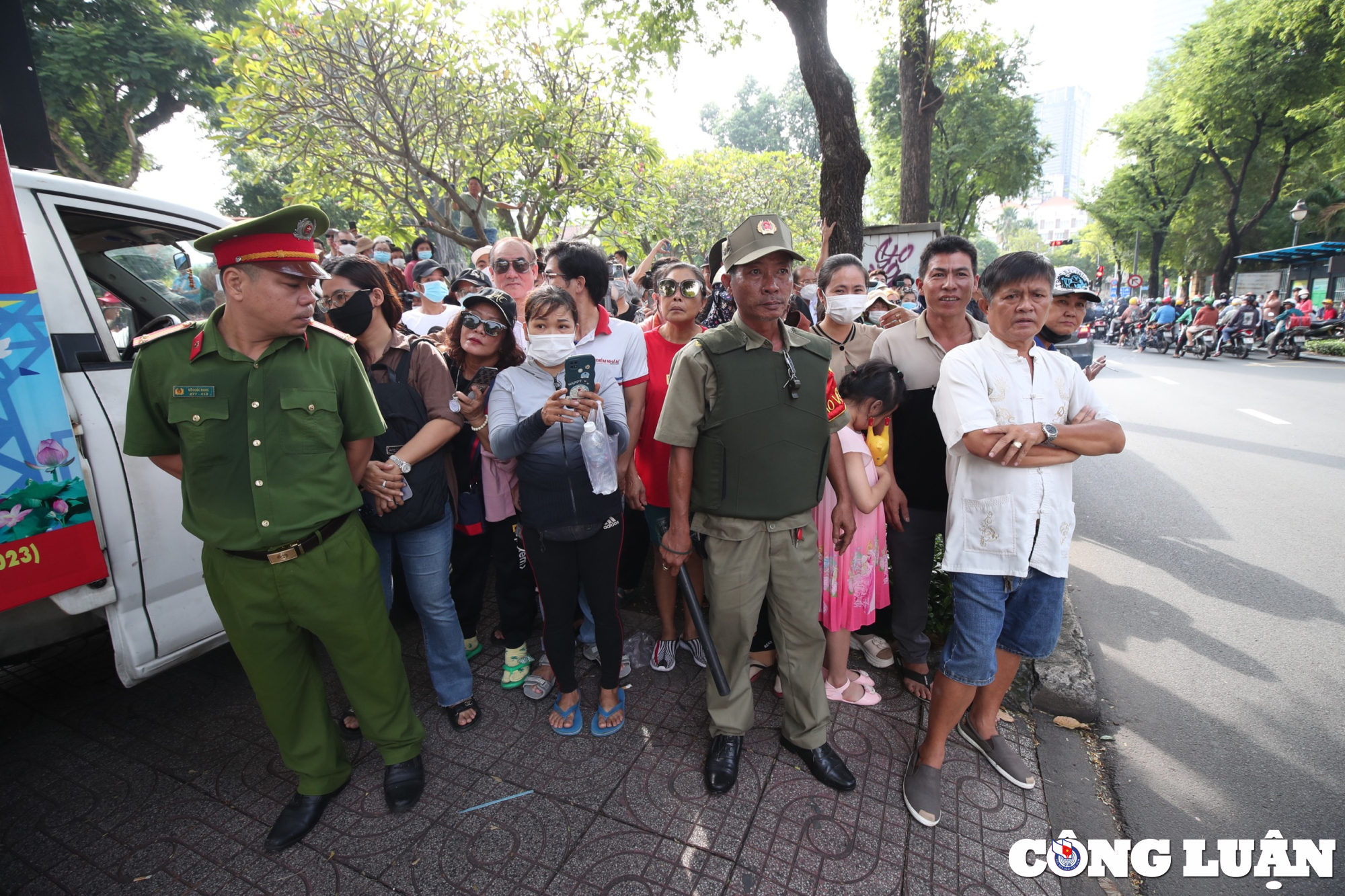 hoi dong xet xu quyet dinh khong hoan phien toa xu ba nguyen phuong hang theo de nghi cua cac luat su hinh 3