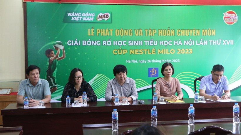 bao thieu nien tien phong va nhi dong phat dong giai bong ro hoc sinh tieu hoc 2023 hinh 1