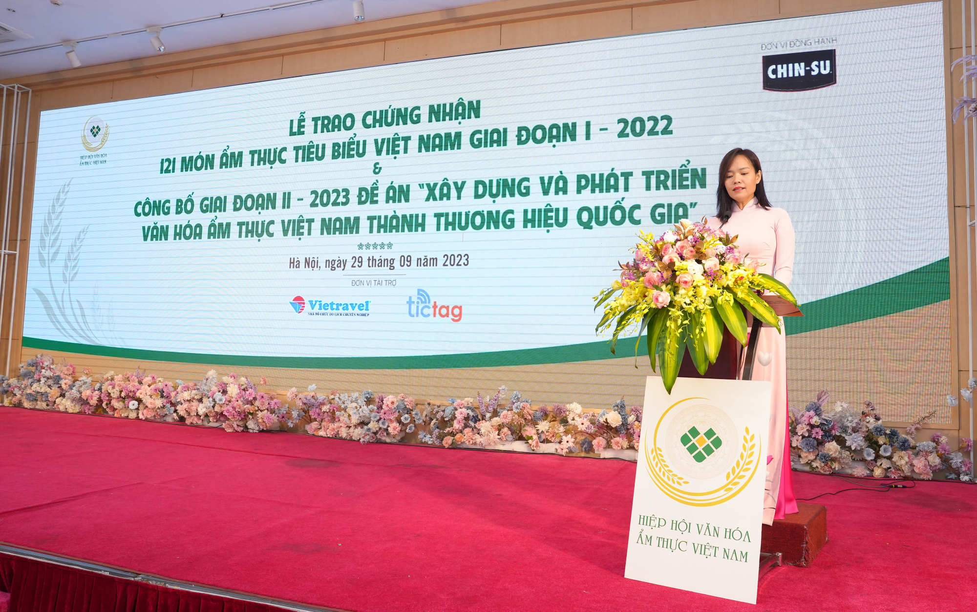 chin su dong hanh cung hiep hoi van hoa am thuc viet nam vinh danh 121 mon an tieu bieu nam 2022 hinh 3