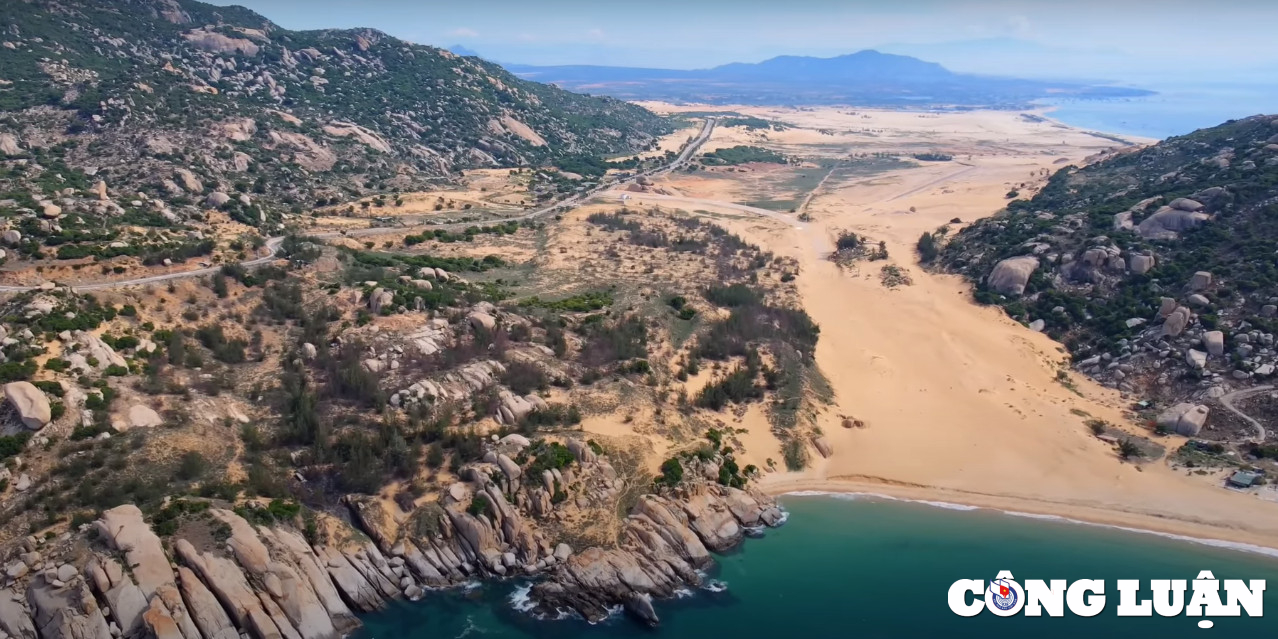 den ninh thuan kham pha tieu sa mac mui dinh hinh 1