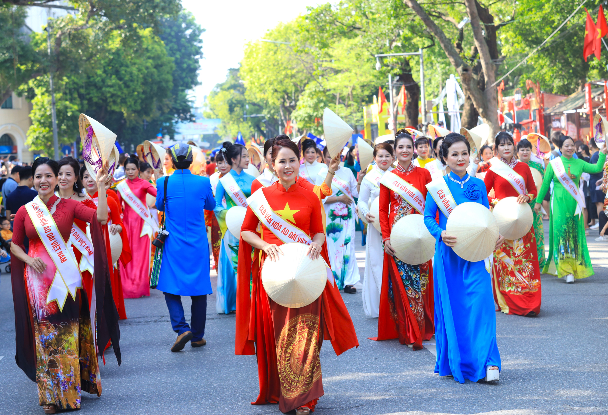 tung bung su kien carnaval thu ha noi nam 2023 hinh 6