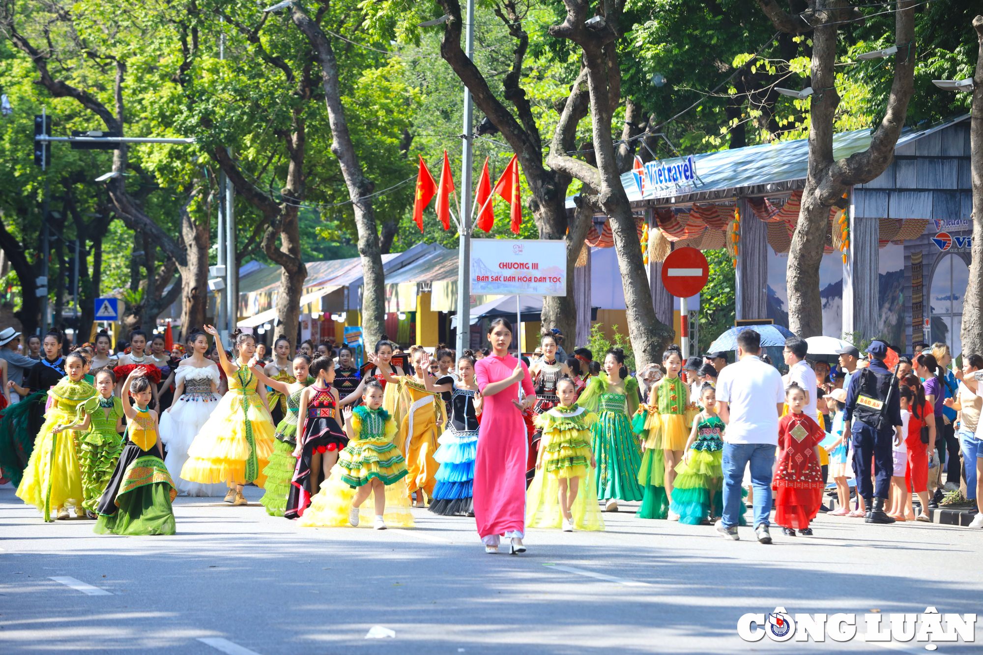 tung bung su kien carnaval thu ha noi nam 2023 hinh 25