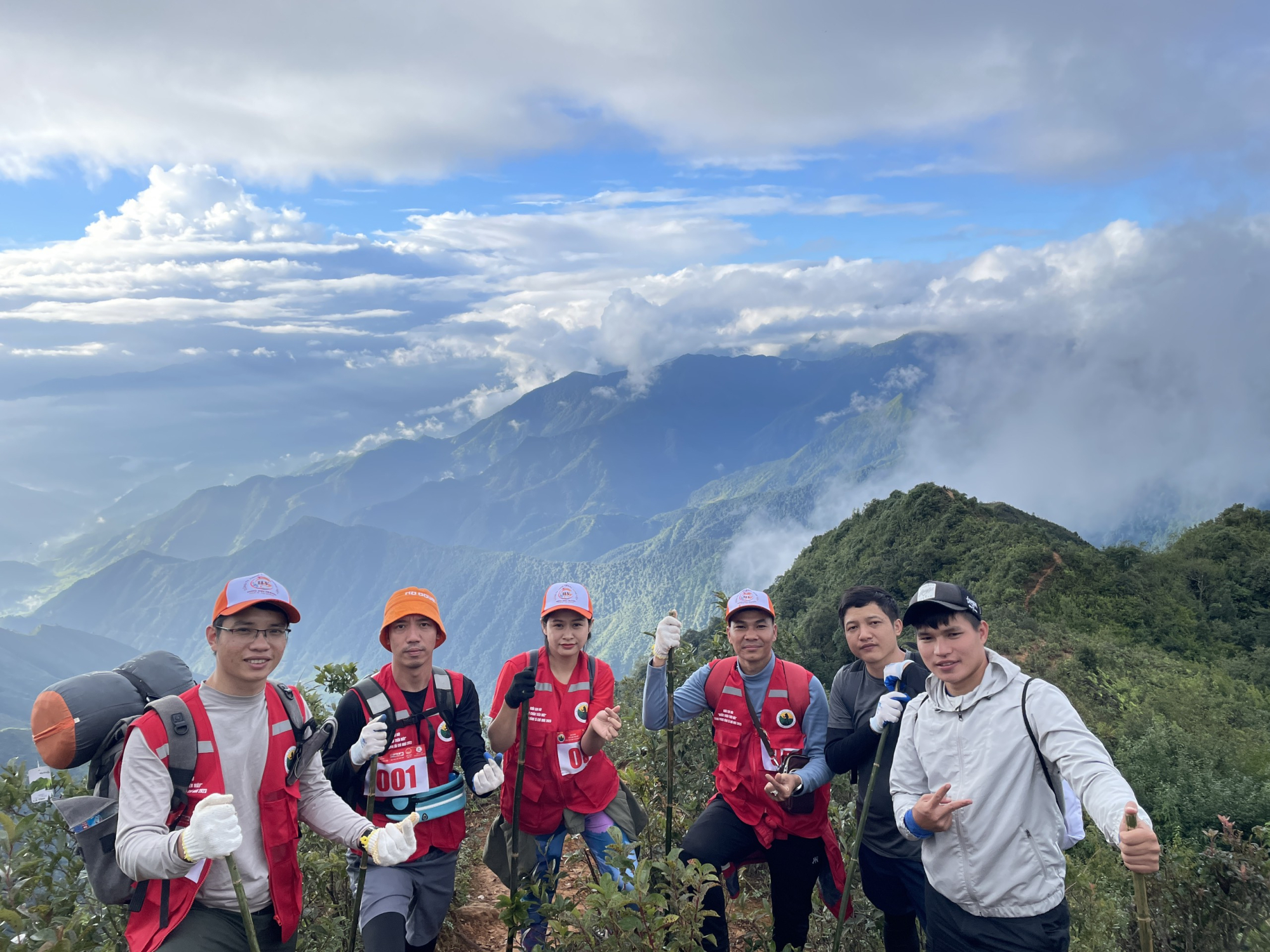 van dong vien 51 tuoi chinh phuc noc nha yen bai gan 10km trong 2 gio hinh 3