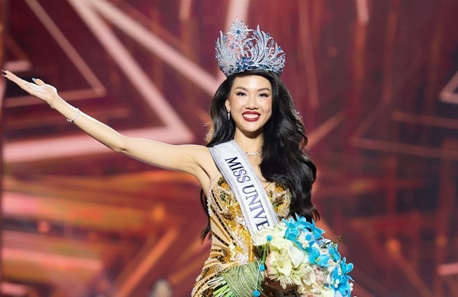 ban to chuc miss universe vietnam xac minh tin don bui quynh hoa hit bong cuoi hinh 1